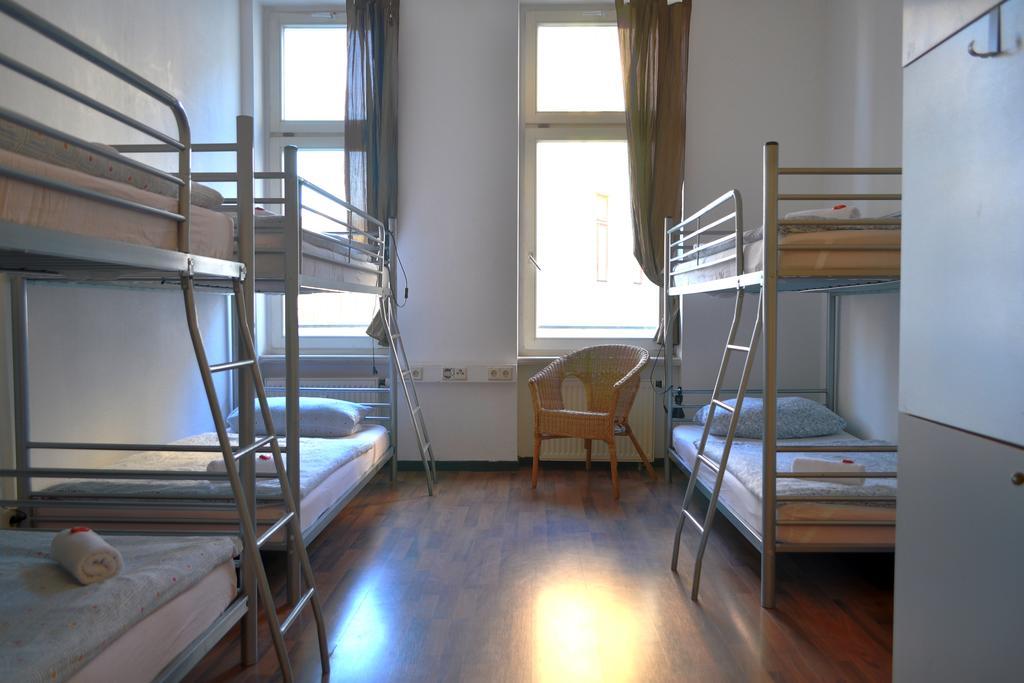 Oskars Absteige Hostel Lipcse Szoba fotó